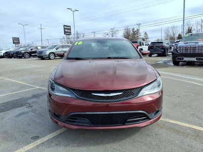 2016 Chrysler 200 S
