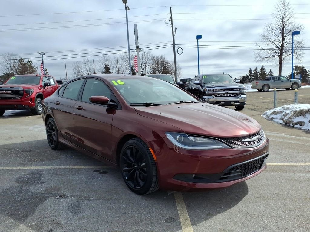 2016 Chrysler 200 S