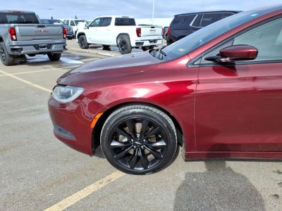 2016 Chrysler 200 S