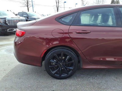 2016 Chrysler 200 S