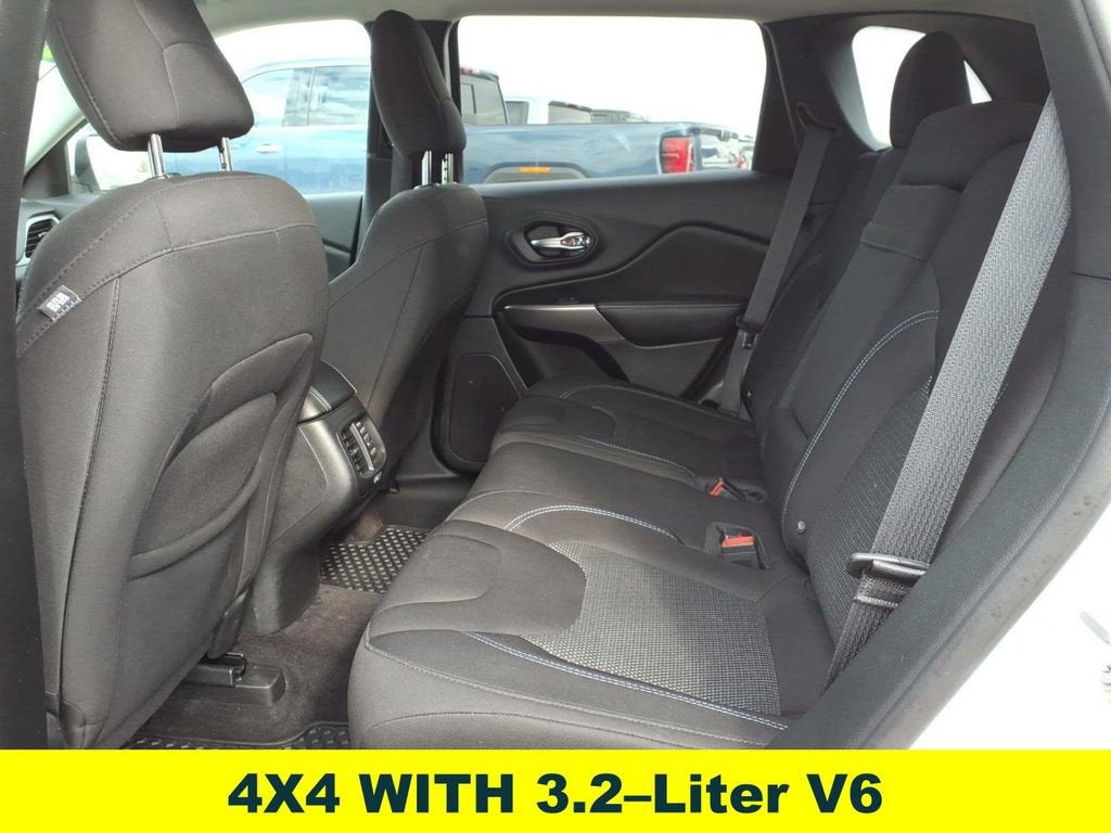 2019 Jeep Cherokee Latitude