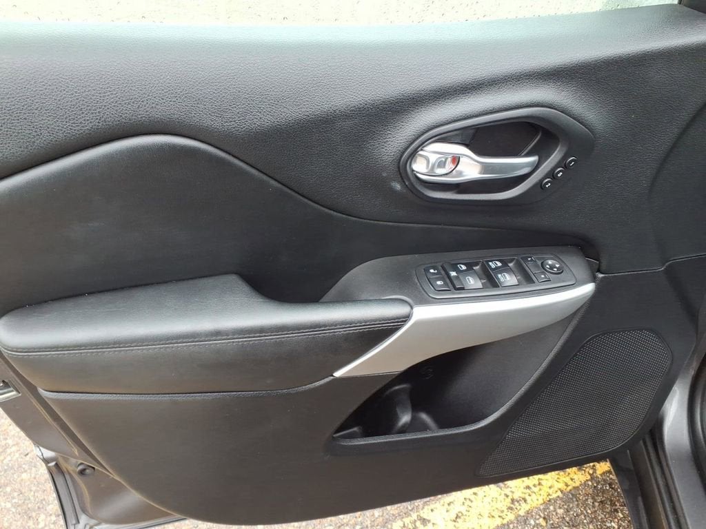 2018 Jeep Cherokee Overland