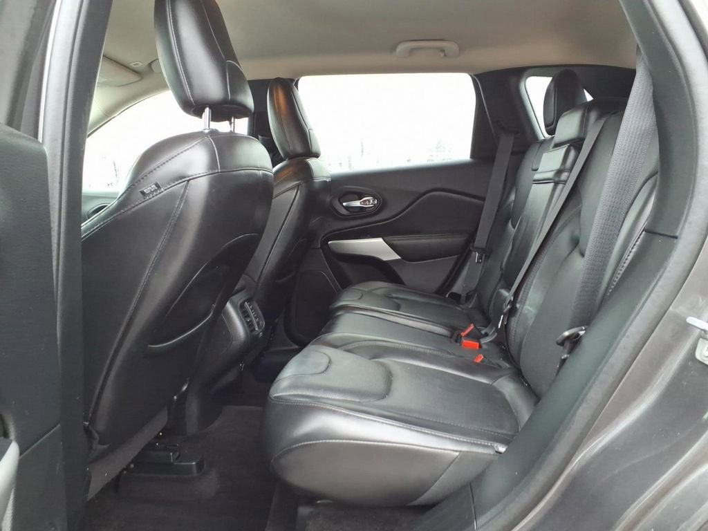 2018 Jeep Cherokee Overland