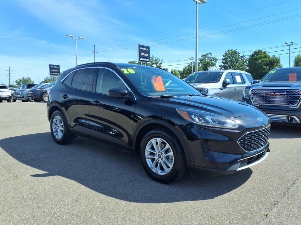 2020 Ford Escape SE