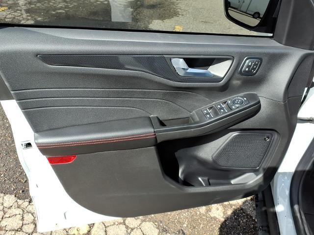 2025 Ford Escape ST-Line Elite