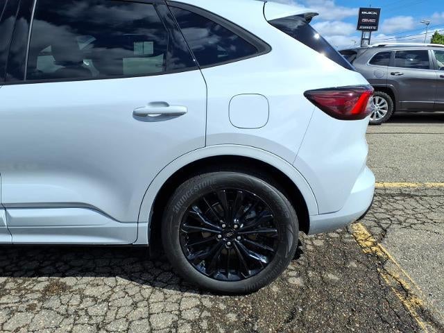 2025 Ford Escape ST-Line Elite