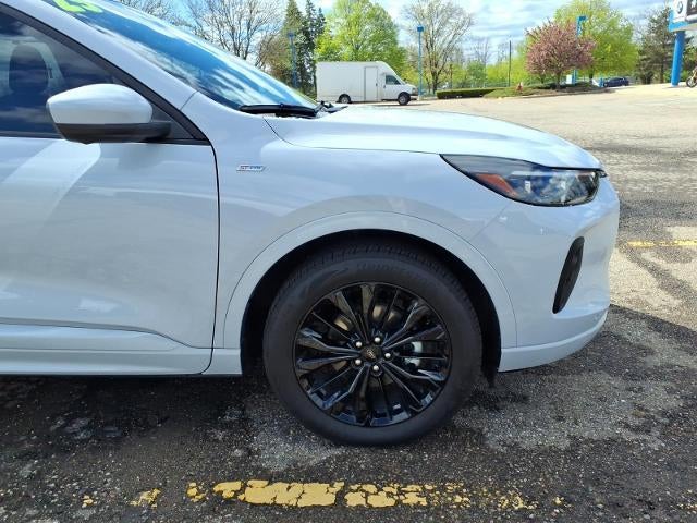 2025 Ford Escape ST-Line Elite