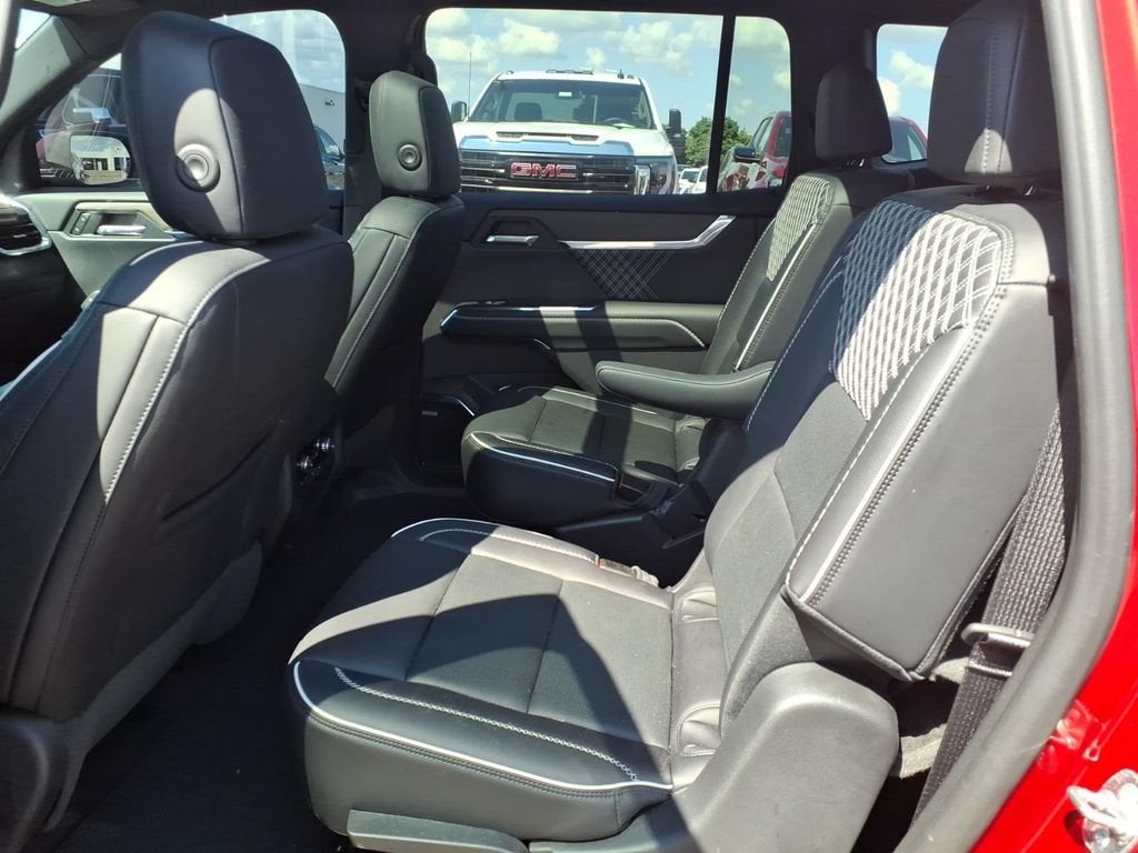 2024 GMC Acadia FWD Denali