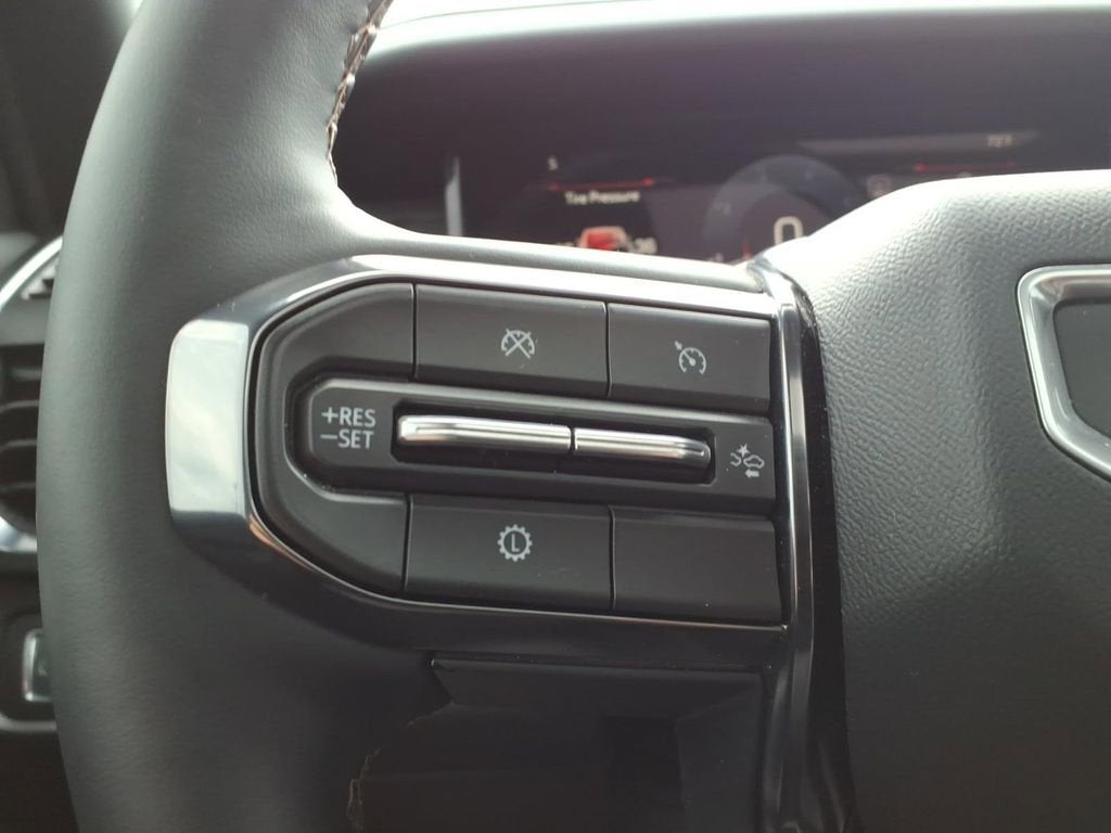 2024 GMC Acadia AWD AT4