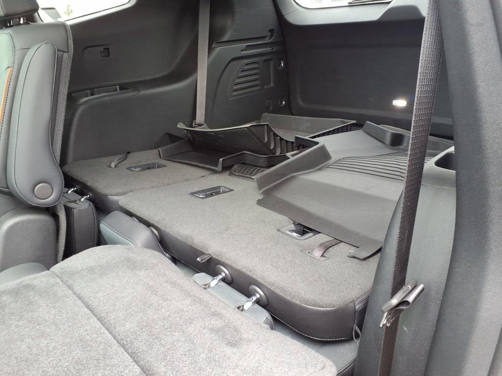 2024 GMC Acadia AWD AT4