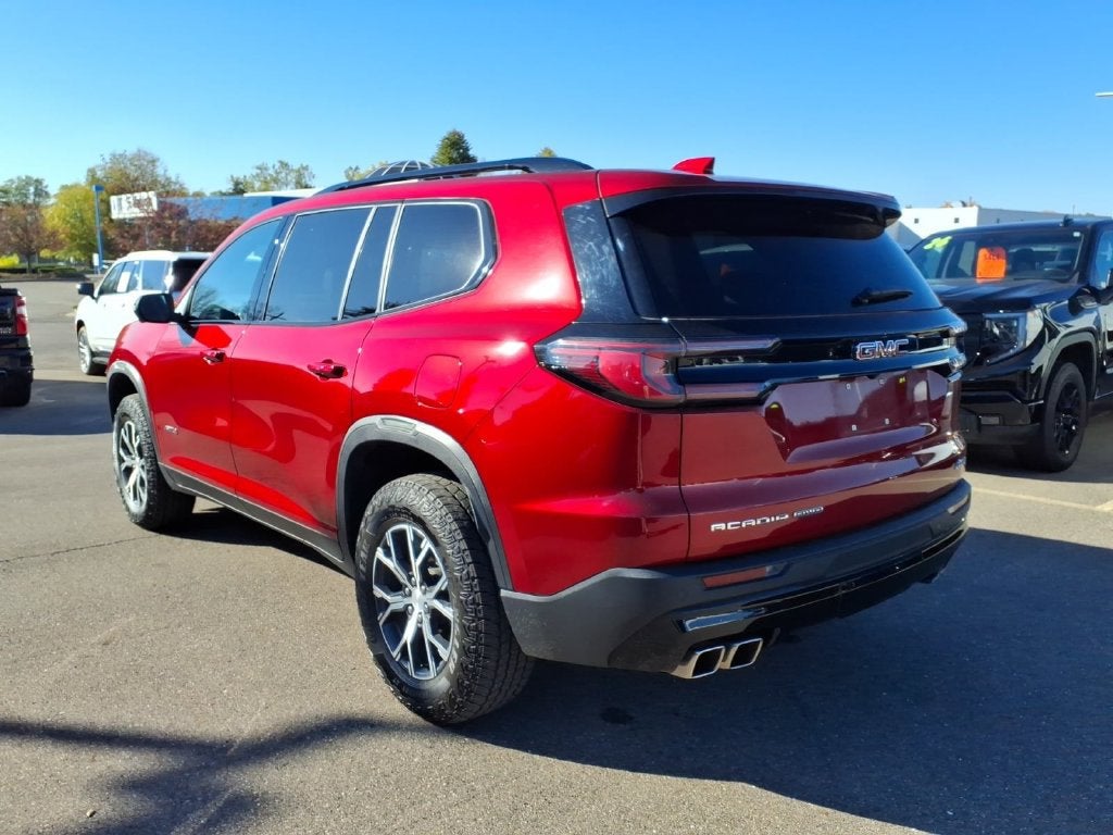2024 GMC Acadia AWD AT4