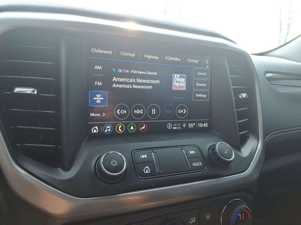2023 GMC Acadia AT4