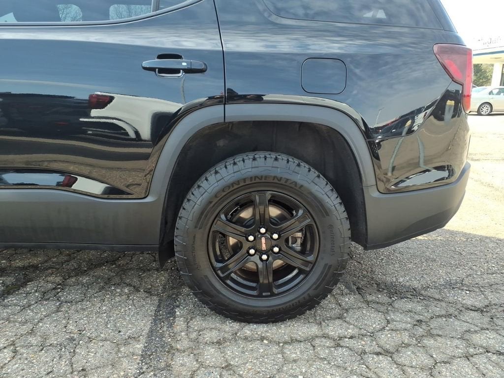 2023 GMC Acadia AT4