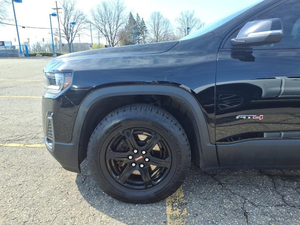 2023 GMC Acadia AT4