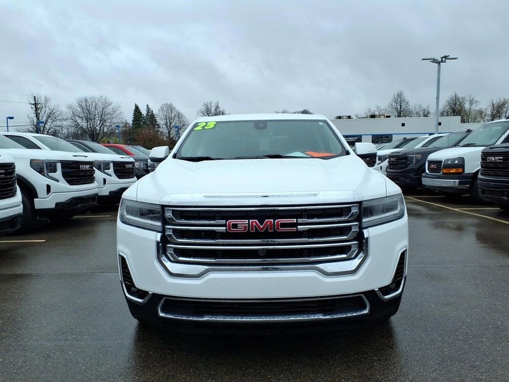 2023 GMC Acadia SLT
