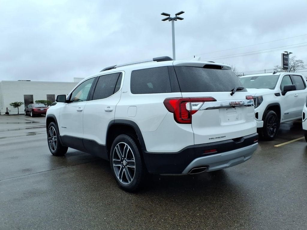 2023 GMC Acadia SLT
