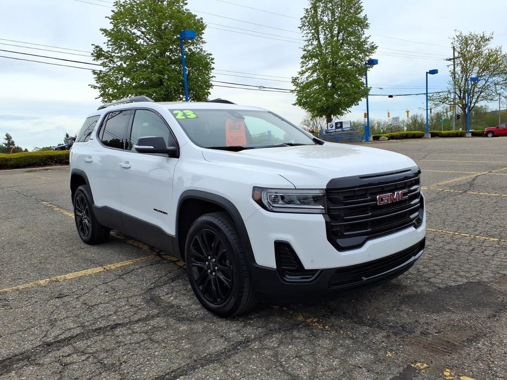 2023 GMC Acadia SLE