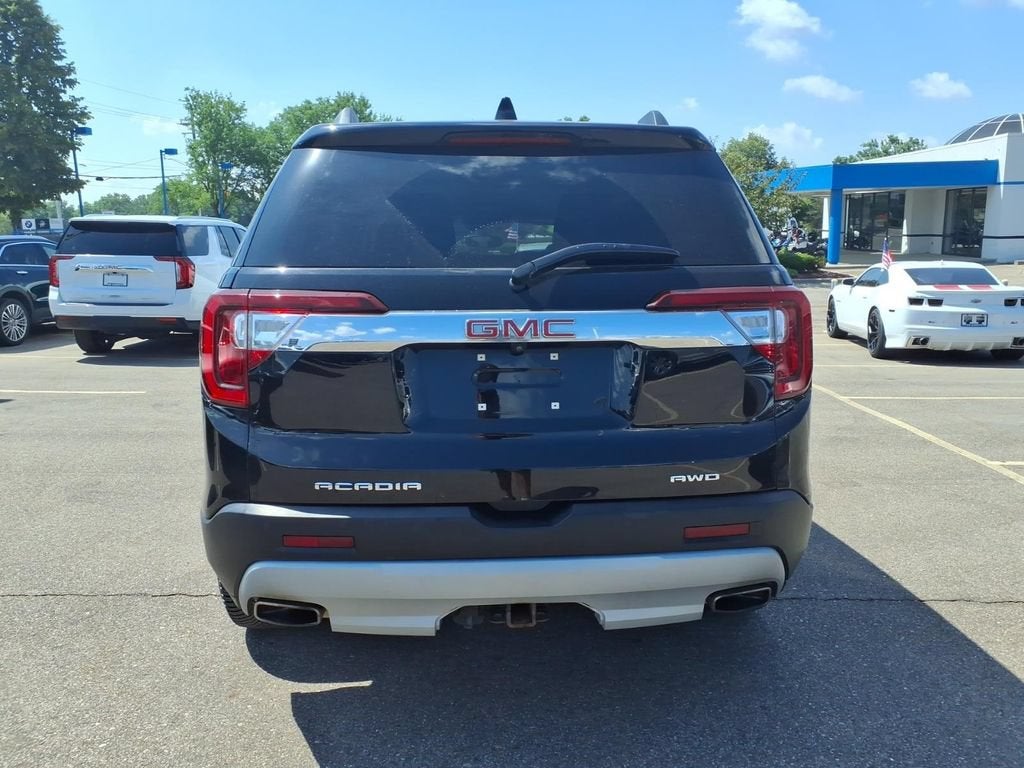 2023 GMC Acadia SLT