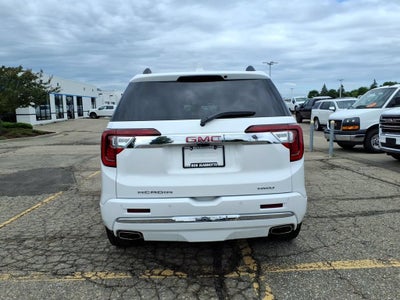 2023 GMC Acadia Denali