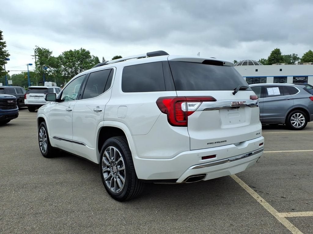 2023 GMC Acadia Denali