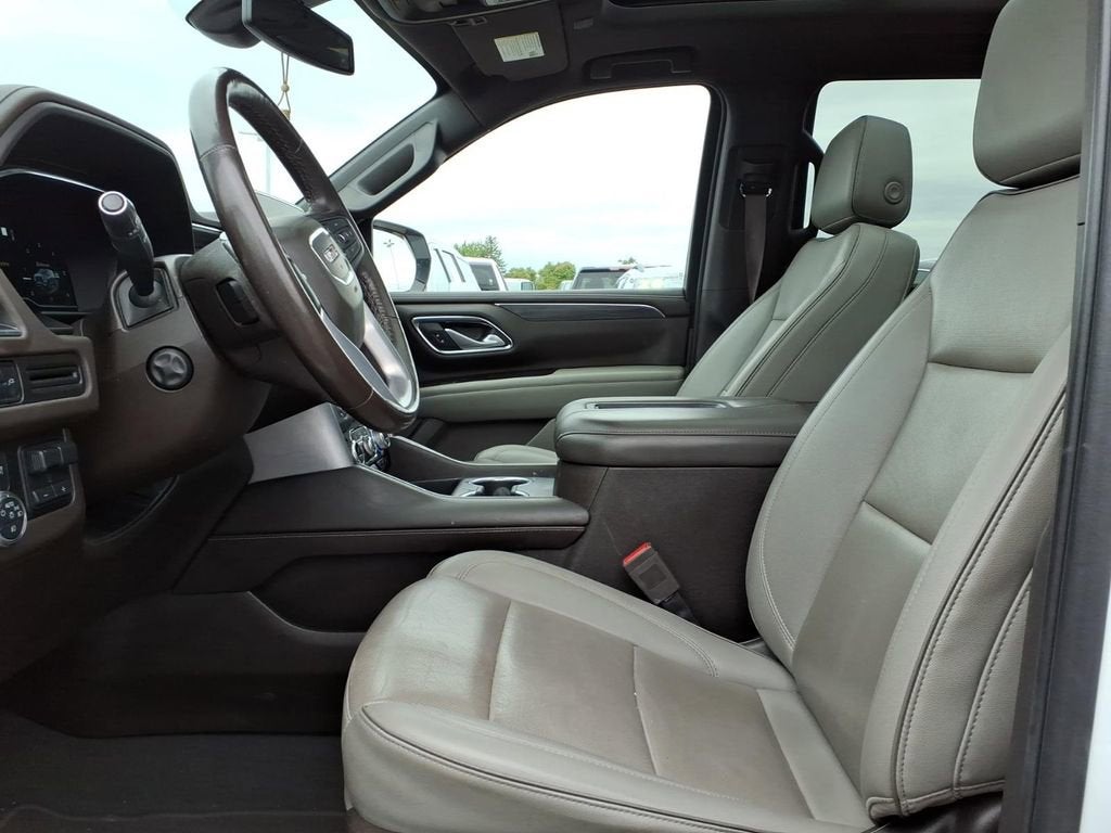 2022 GMC Yukon SLT
