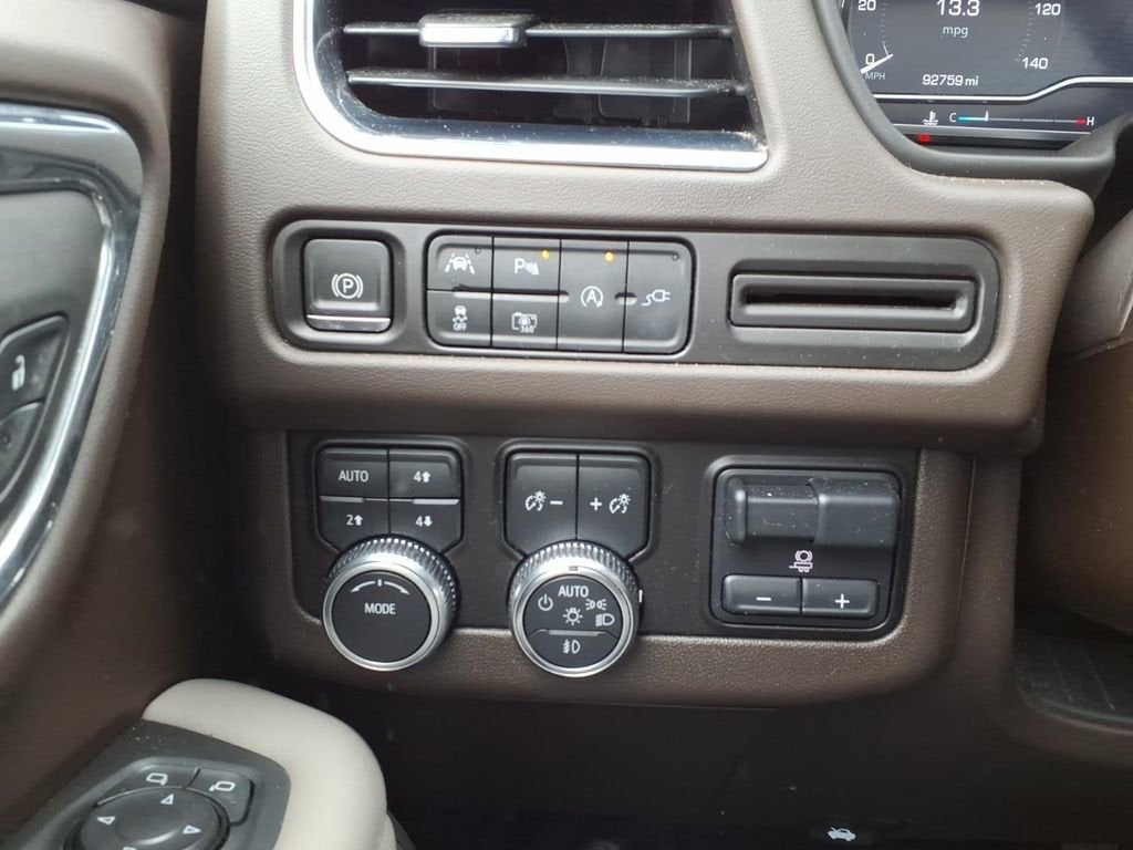 2022 GMC Yukon SLT