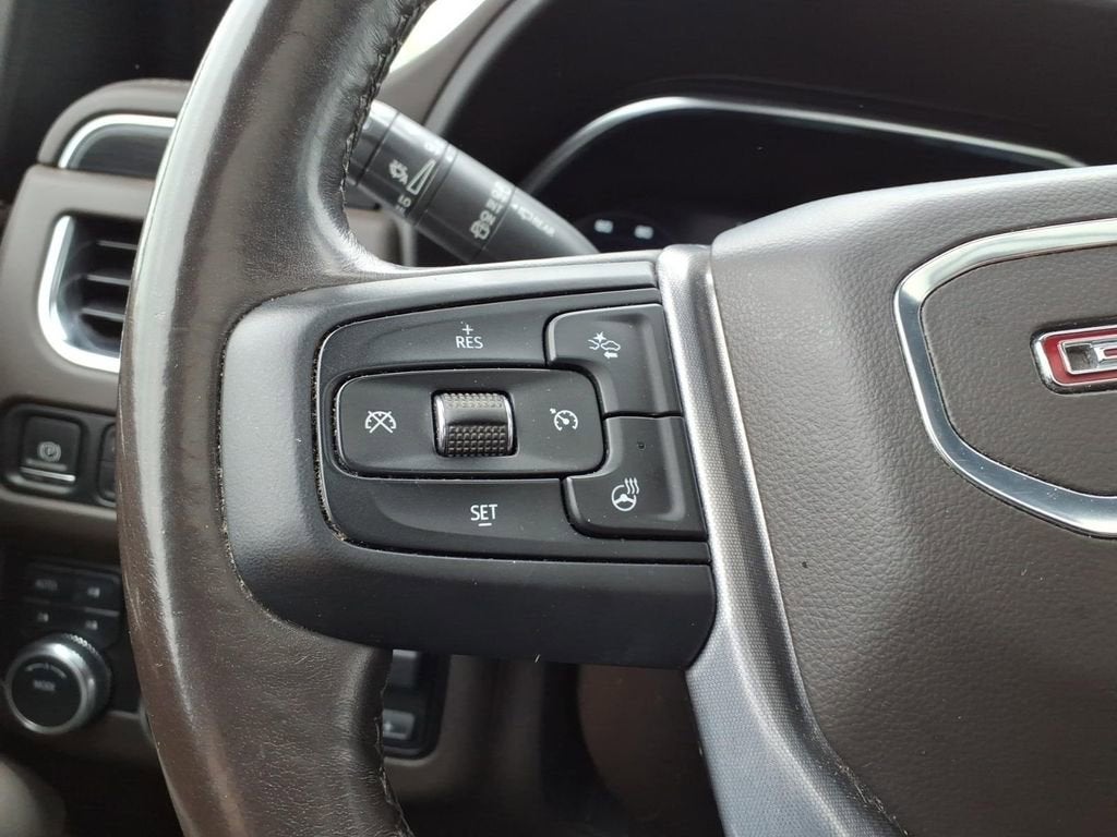 2022 GMC Yukon SLT