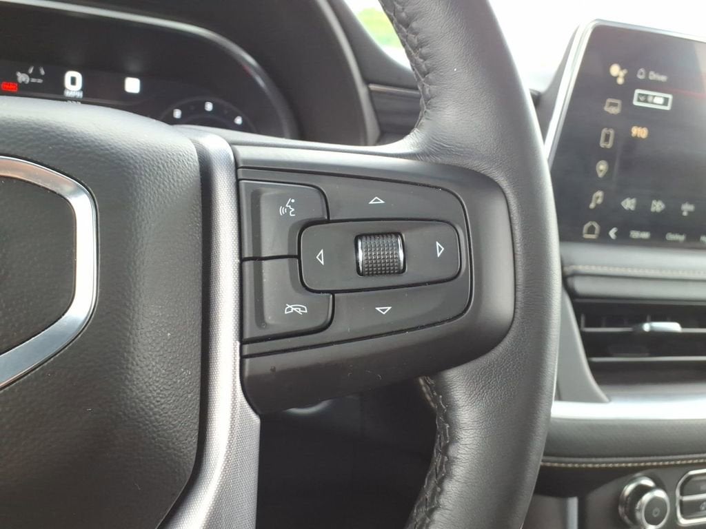 2022 GMC Yukon SLT