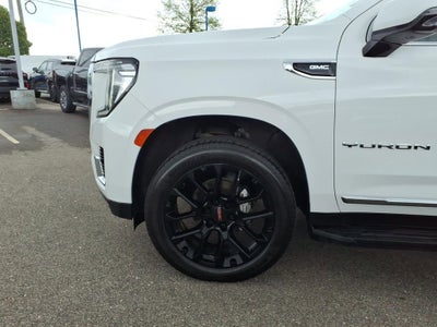 2022 GMC Yukon SLT