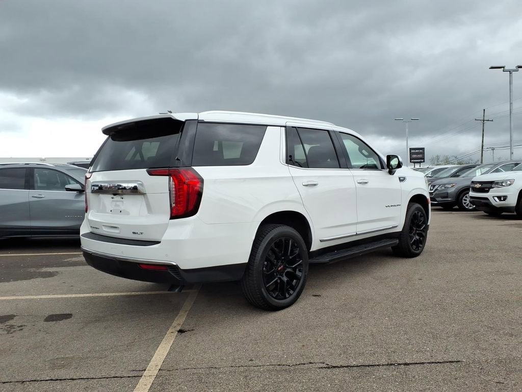 2022 GMC Yukon SLT