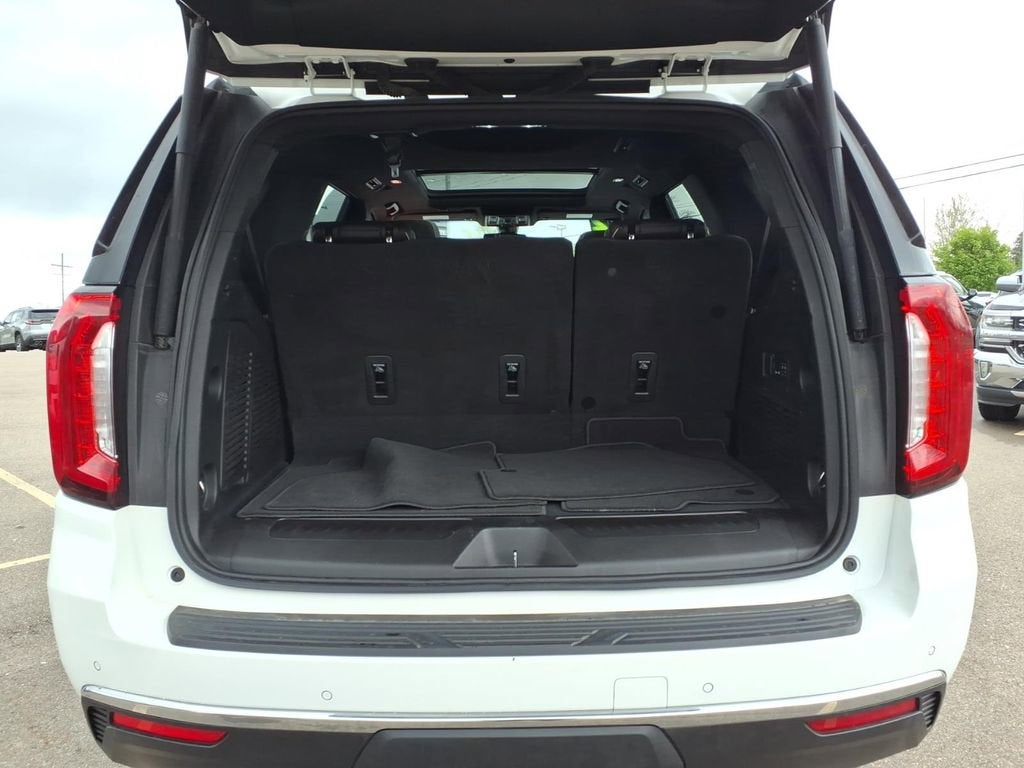2022 GMC Yukon SLT