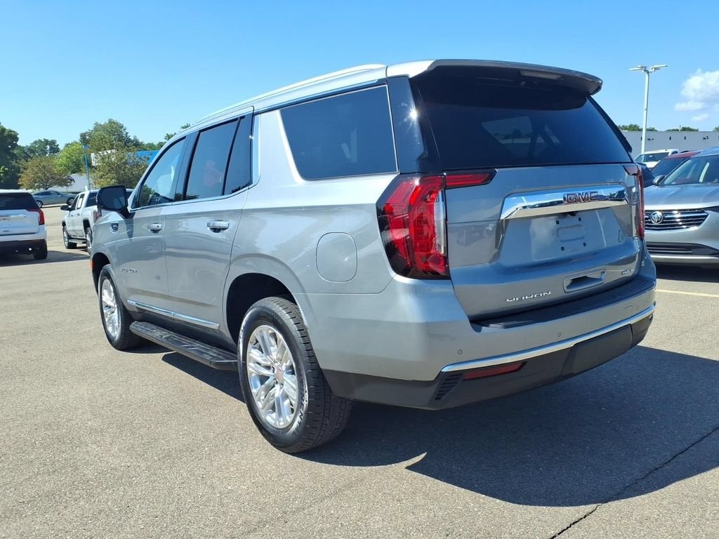 2023 GMC Yukon SLT