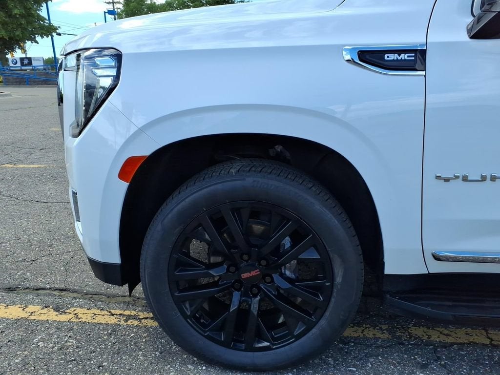 2023 GMC Yukon SLT