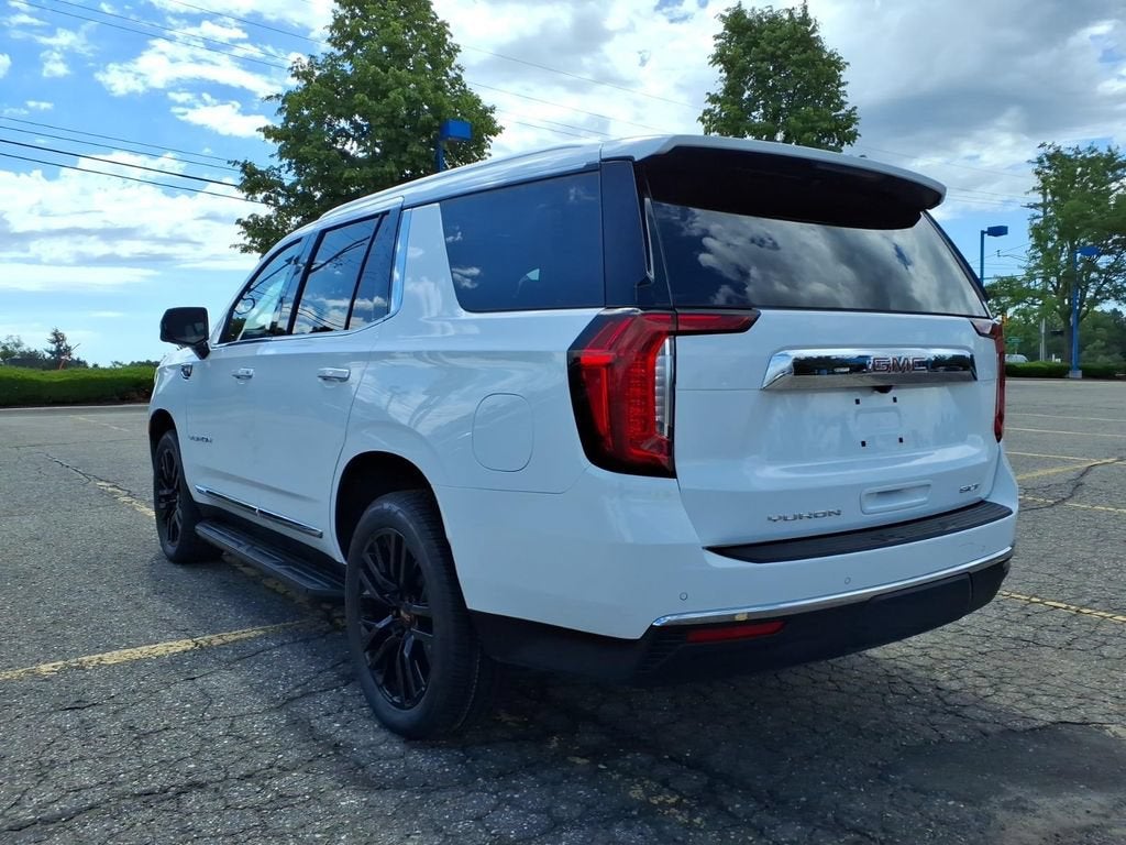 2023 GMC Yukon SLT