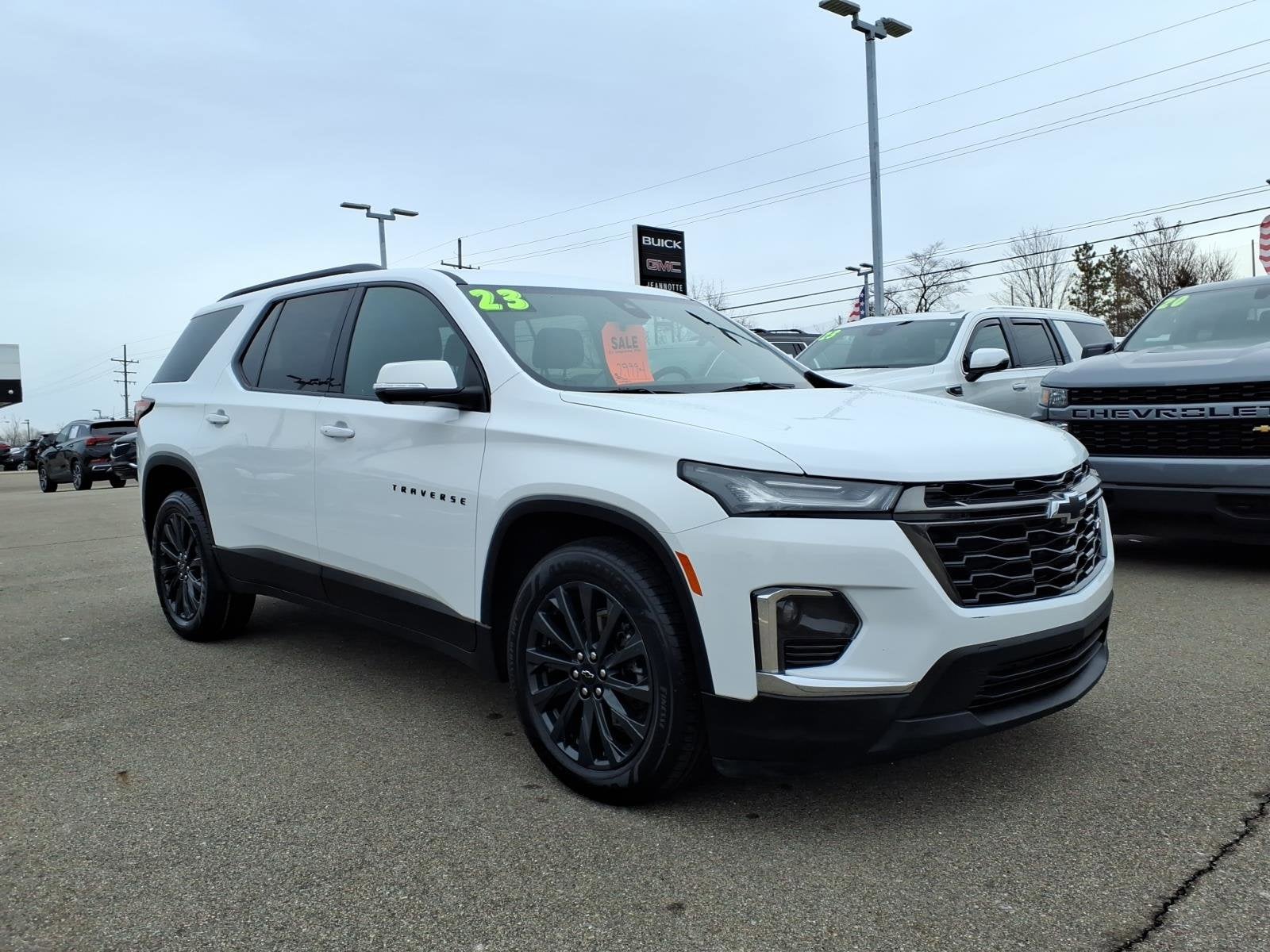 2023 Chevrolet Traverse RS