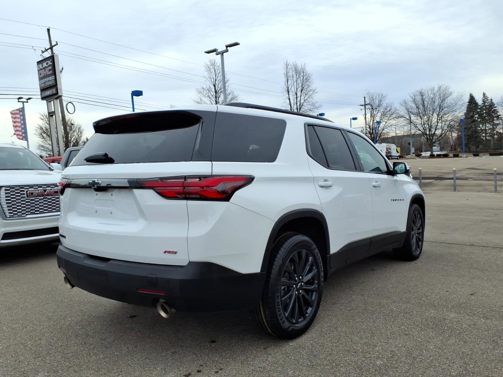 2023 Chevrolet Traverse RS