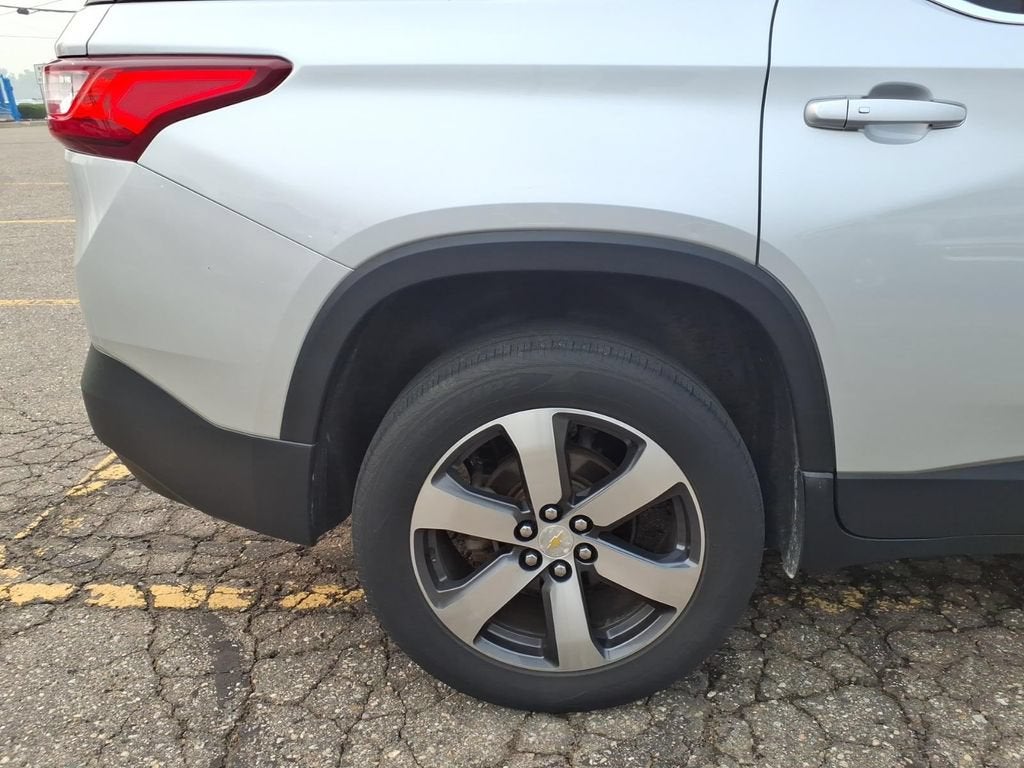2020 Chevrolet Traverse LT Leather