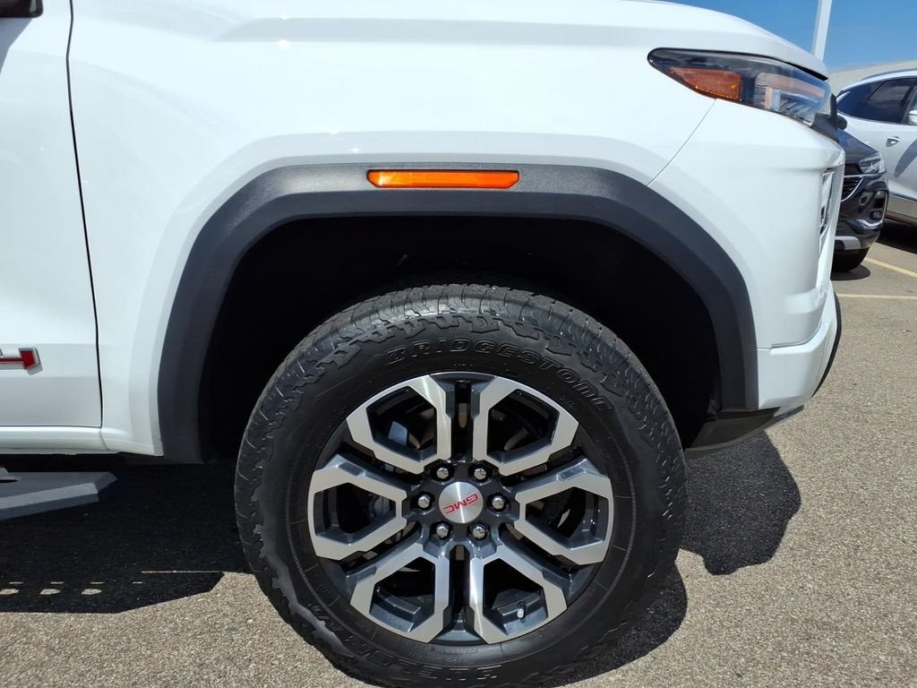 2023 GMC Canyon 4WD AT4