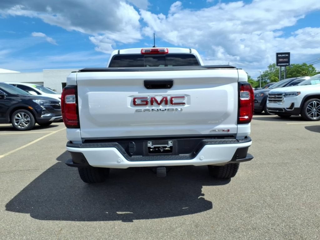 2023 GMC Canyon 4WD AT4