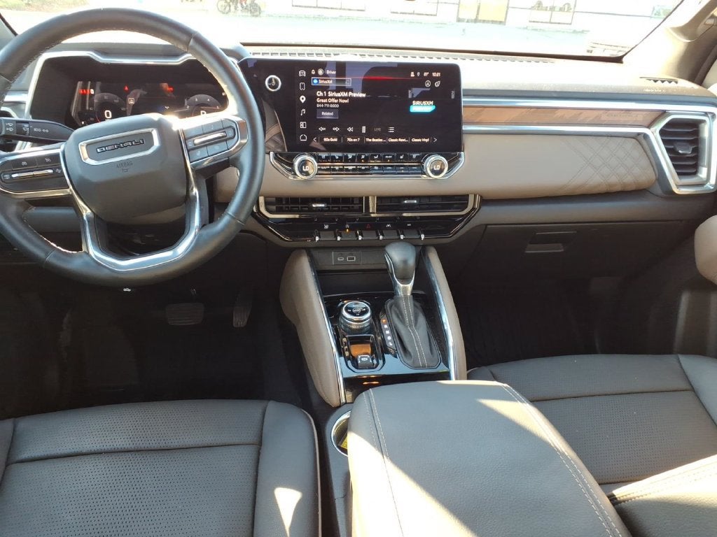 2024 GMC Canyon 4WD Denali