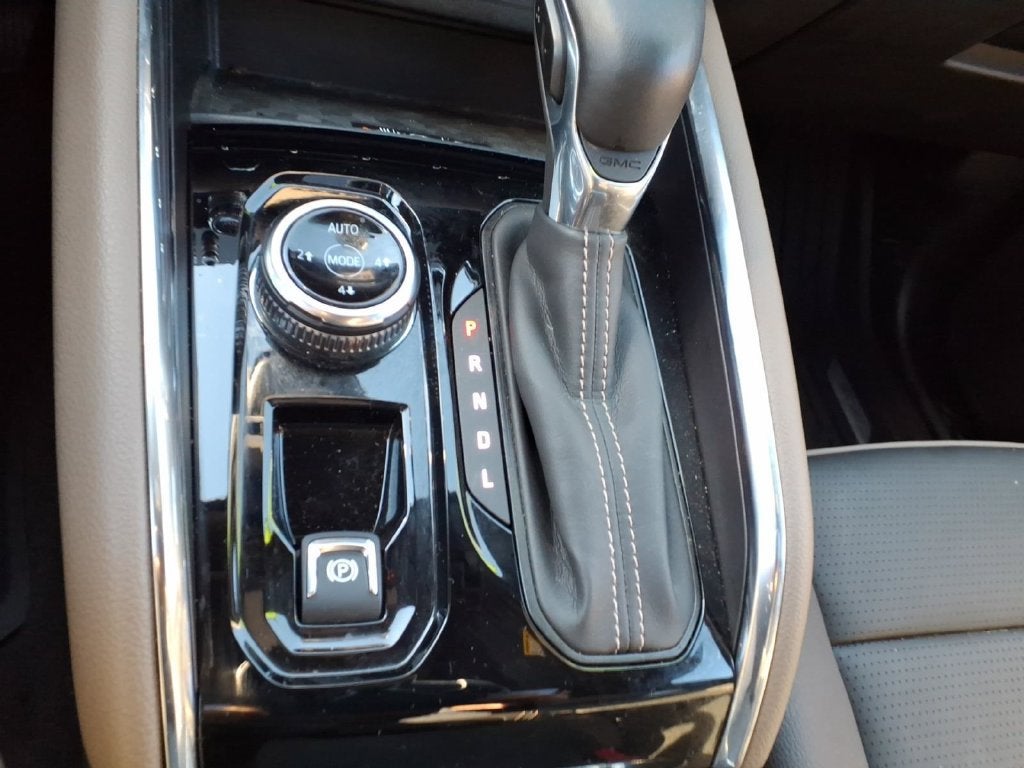 2024 GMC Canyon 4WD Denali