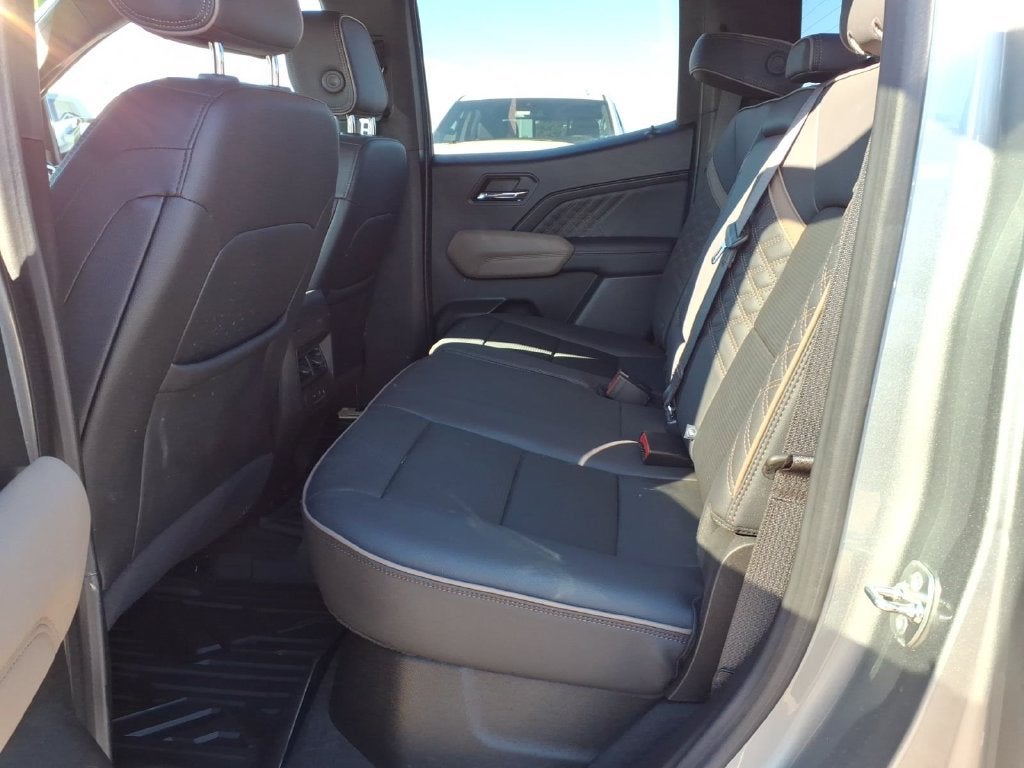 2024 GMC Canyon 4WD Denali
