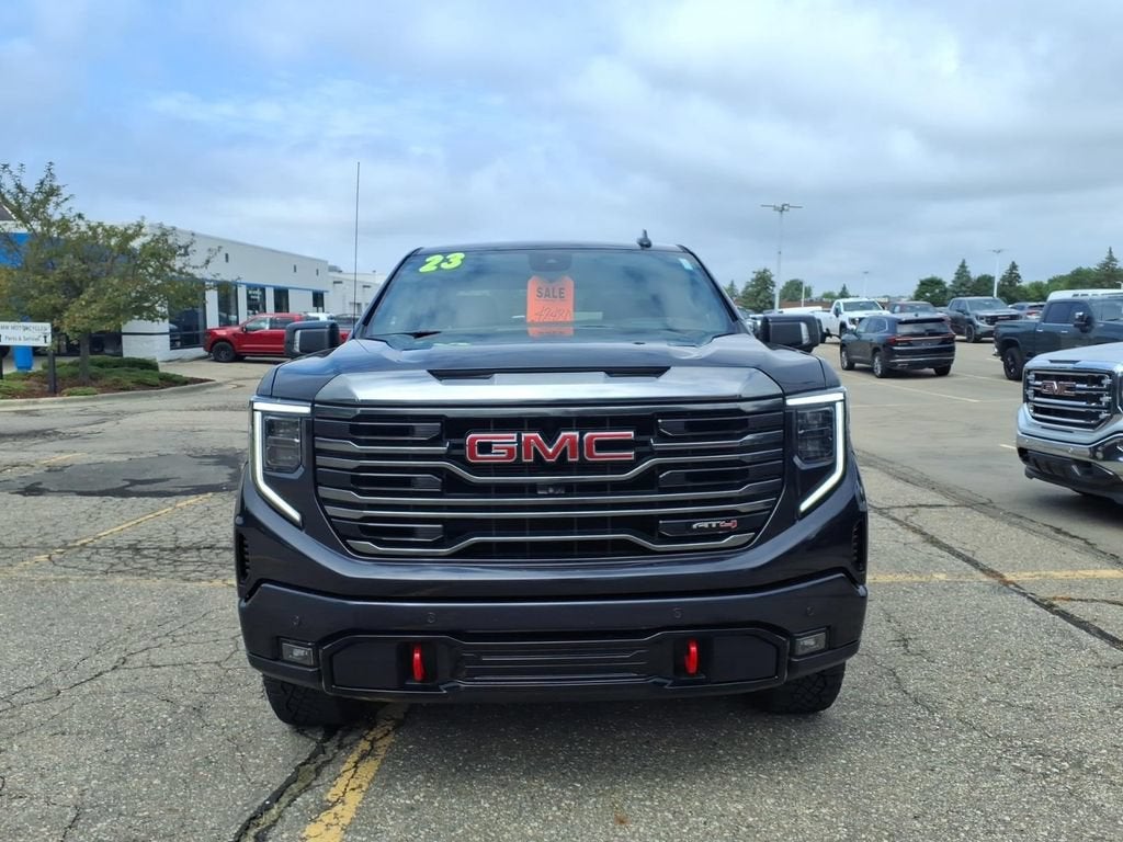 2023 GMC Sierra 1500 AT4