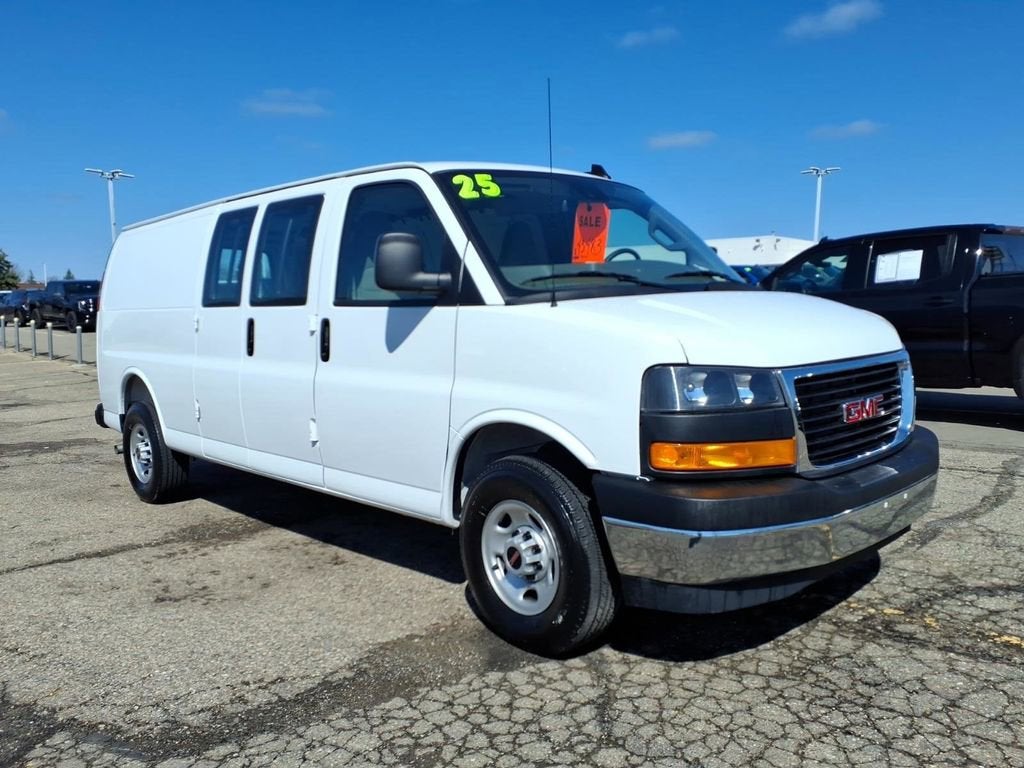 2025 GMC Savana Cargo Base