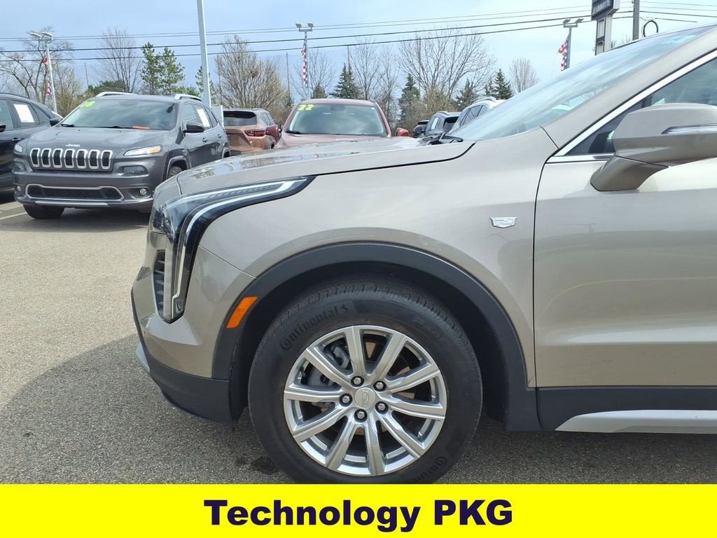 2023 Cadillac XT4 AWD Premium Luxury