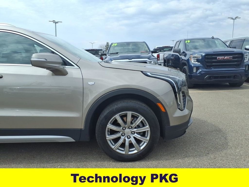 2023 Cadillac XT4 AWD Premium Luxury