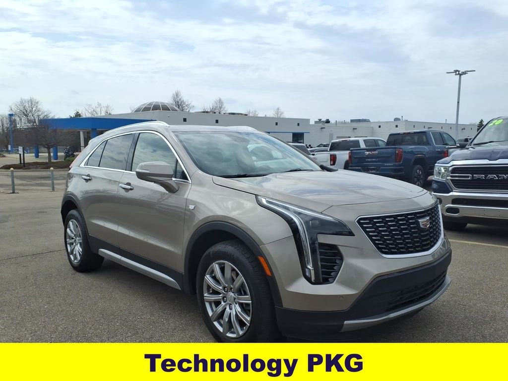 2023 Cadillac XT4 AWD Premium Luxury
