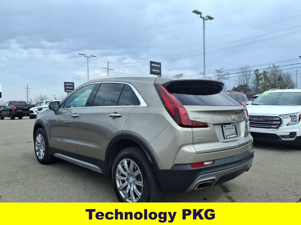 2023 Cadillac XT4 AWD Premium Luxury