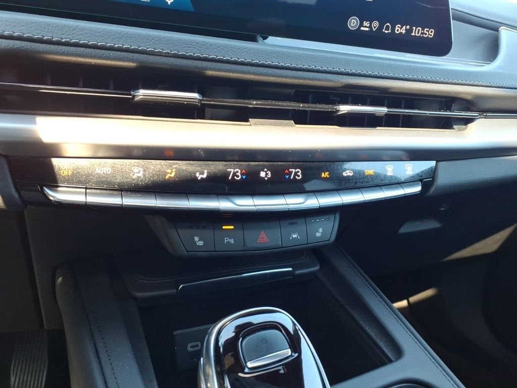 2024 Cadillac XT4 AWD Premium Luxury