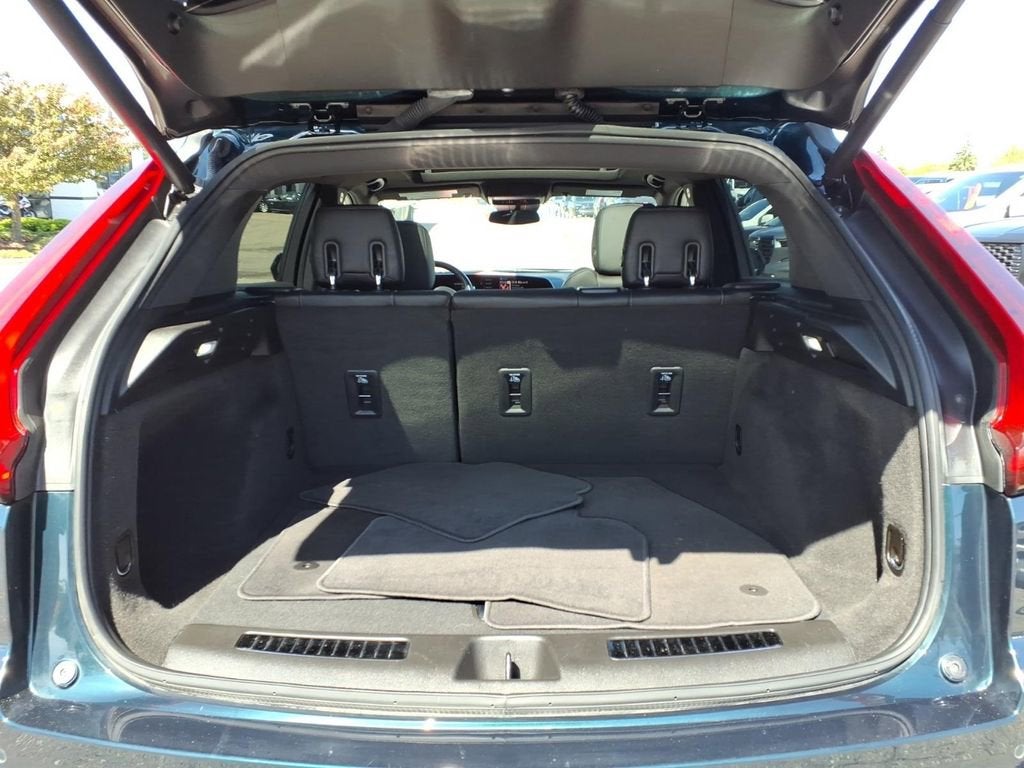 2024 Cadillac XT4 AWD Premium Luxury